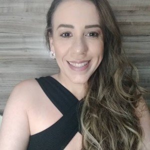 Terapeuta Katiúcia Estevão